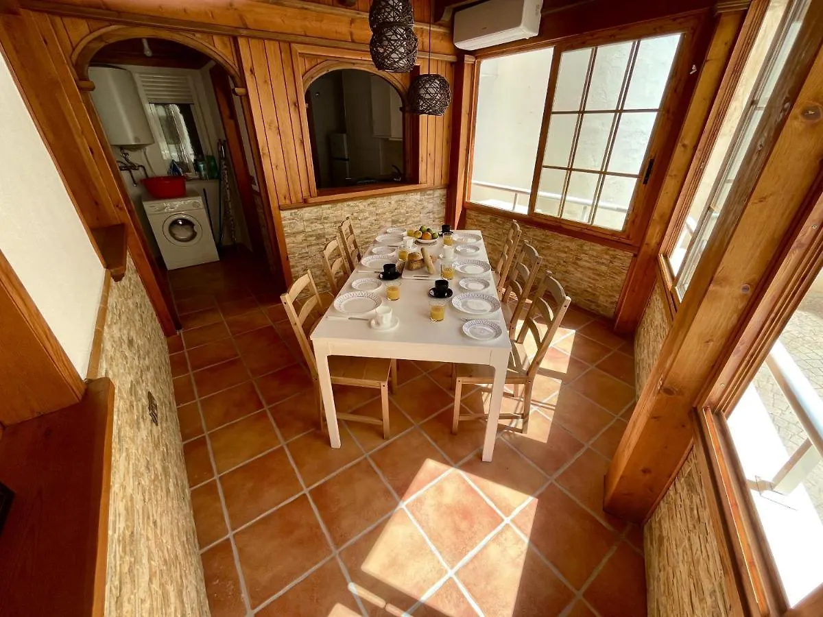 Sunny 3 Bed Apartment Only 7 Minute Walk From Beac La Herradura  0*, La Herradura (Granada)