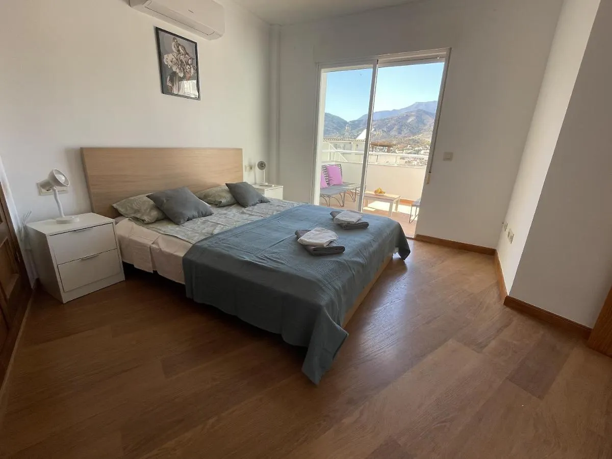 Sunny 3 Bed Apartment Only 7 Minute Walk From Beac La Herradura  Spain